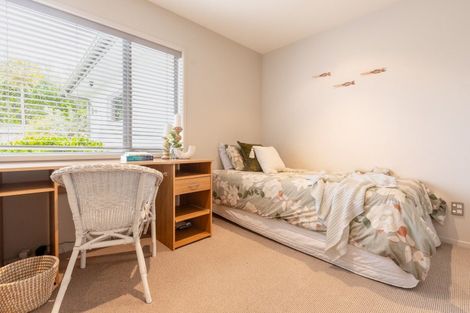 Photo of property in 8 Metzenthin Close, Raumati South, Paraparaumu, 5032