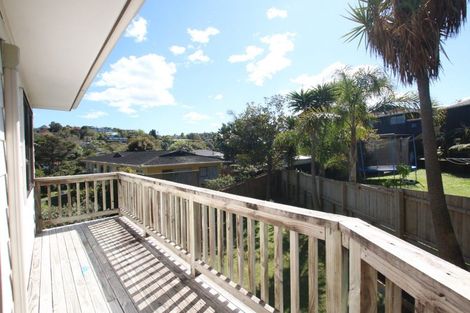 Photo of property in 2/13 Montclair Rise, Browns Bay, Auckland, 0630