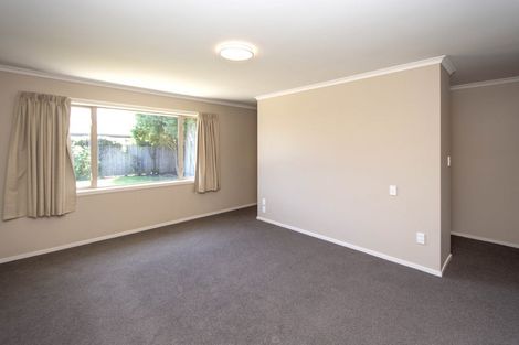 Photo of property in 41 Factory Road, Belfast, Christchurch, 8051