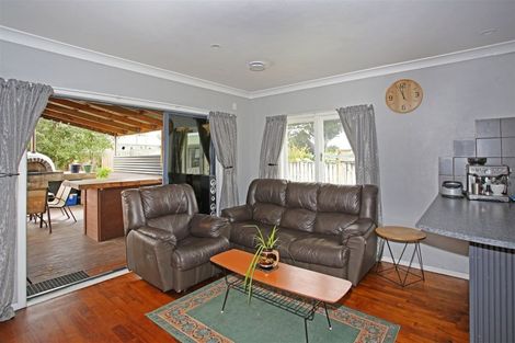 Photo of property in 17 Orchard Rise, Rosehill, Papakura, 2113