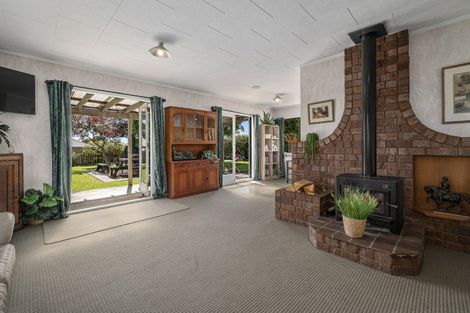 Photo of property in 13 Gray Street, Katikati, 3129