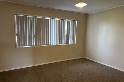 Photo of property in 1/2 Walter Strevens Drive, Conifer Grove, Takanini, 2112