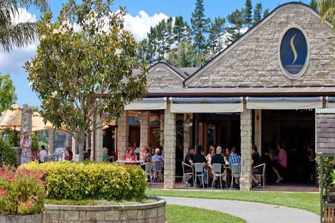 Photo of property in 138 Taupaki Road, Taupaki, 0782