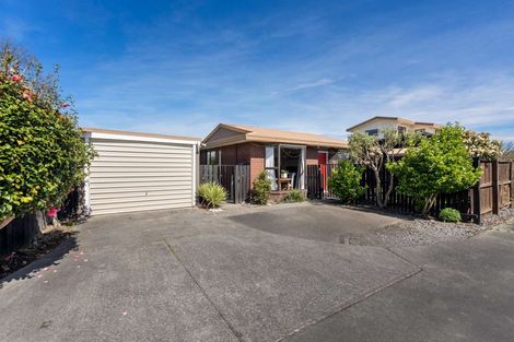 Photo of property in 2/51 Marshland Road, Shirley, Christchurch, 8061