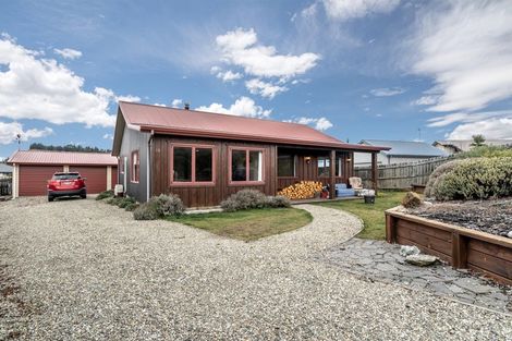 Photo of property in 23 Frye Crescent, Albert Town, Wanaka, 9305