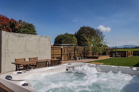 Photo of property in 1273 Main North Road, Waikuku, Kaiapoi, 7691