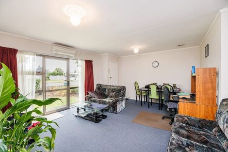Photo of property in 1b John F Kennedy Drive, Milson, Palmerston North, 4414