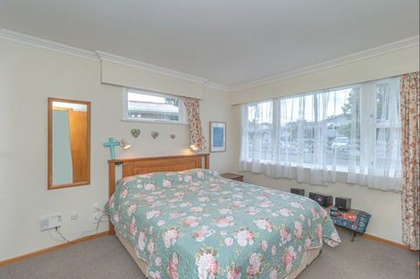 Photo of property in 34 Highbury Drive, Levin, 5510