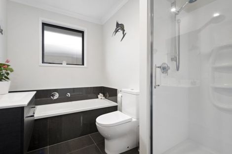 Photo of property in 12 Cupples Street, Papamoa Beach, Papamoa, 3118