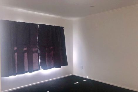 Photo of property in 61 Ocean View Road, Hillcrest, Auckland, 0627