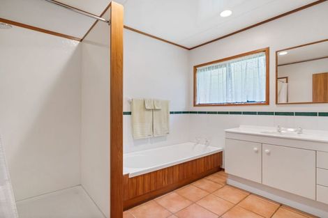 Photo of property in 211 Whau Valley Road, Whau Valley, Whangarei, 0112