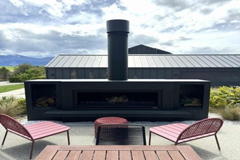 Photo of property in 4 Polperro Court, Jacks Point, Queenstown, 9371