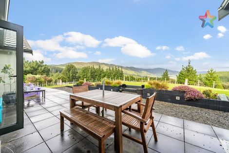 Photo of property in 32c Kaitoke Loop, Kaitoke, Upper Hutt, 5018