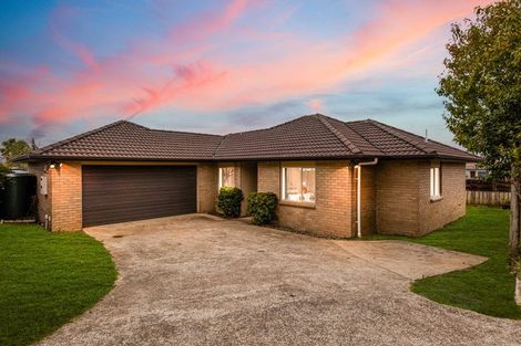 Photo of property in 25a Sylvan Crescent, Te Atatu South, Auckland, 0610