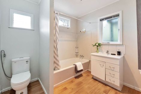 Photo of property in 398 West Coast Road, Glen Eden, Auckland, 0602