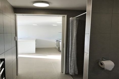 Photo of property in 1/53 Seaview Road, Glenfield, Auckland, 0629