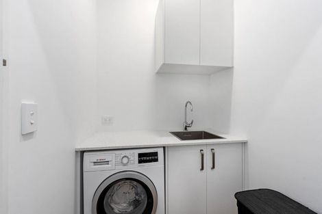 Photo of property in 77 Blighs Road, Strowan, Christchurch, 8052