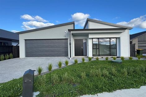 Photo of property in 13 Arahi Road, Clevedon, 2582
