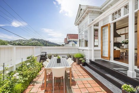 Photo of property in 41 Rimu Road, Kelburn, Wellington, 6012