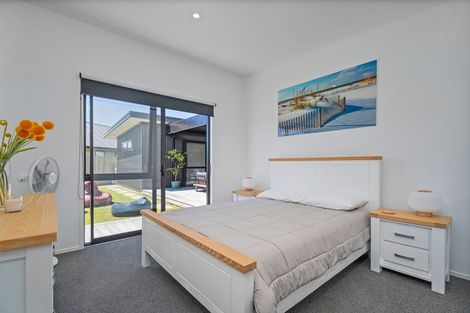 Photo of property in 31 Longreach Drive, Cooks Beach, Whitianga, 3591