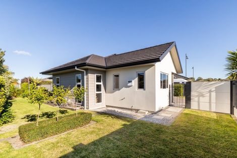 Photo of property in 4 Aoraki Road, Poraiti, Napier, 4112