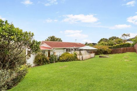 Photo of property in 124 Awaruku Road, Torbay, Auckland, 0630