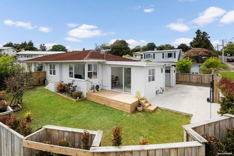Photo of property in 1/11 Tonkin Drive, Sunnynook, Auckland, 0620