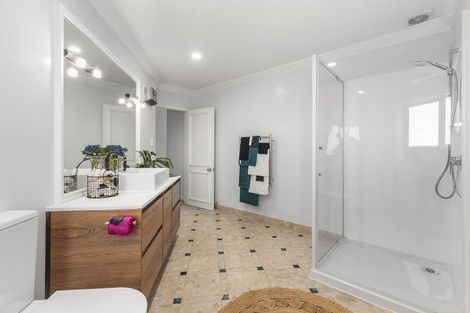 Photo of property in 3/25 Thane Road, Roseneath, Wellington, 6011