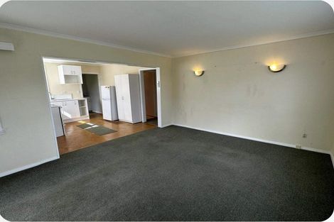 Photo of property in 16 Hawthorn Crescent, Stokes Valley, Lower Hutt, 5019
