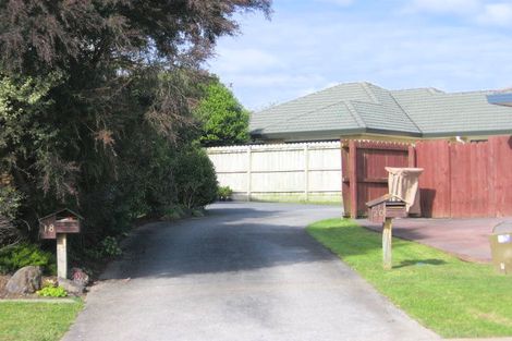 Photo of property in 1/18 Moycullien Lane, East Tamaki Heights, Auckland, 2016