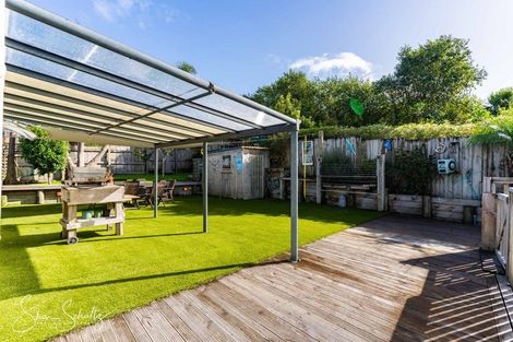 Photo of property in 8 Montaine Place, Maungaturoto, 0520