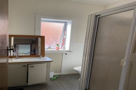 Photo of property in 8 Howe Street, North Dunedin, Dunedin, 9016