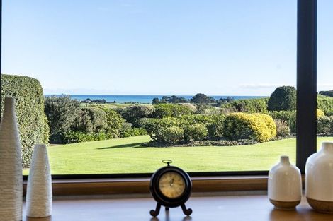 Photo of property in 74 Koru Road, Omata, New Plymouth, 4374