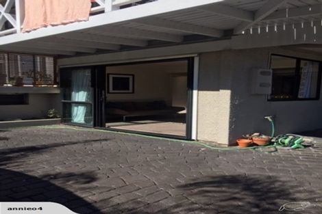 Photo of property in 1/10 Sylvan Park Avenue, Milford, Auckland, 0620