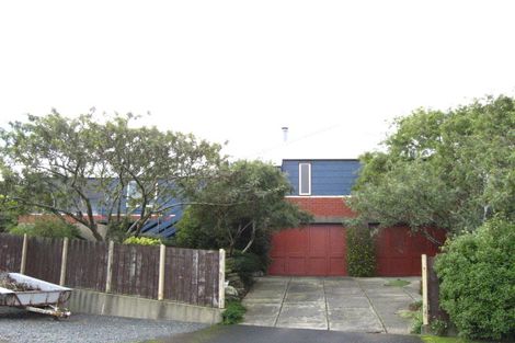 Photo of property in 17 Bayne Terrace, Macandrew Bay, Dunedin, 9014
