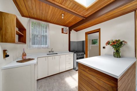 Photo of property in 44 Carrington Street, Lower Vogeltown, New Plymouth, 4310