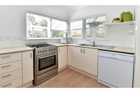 Photo of property in 12 Forest Glen, Orewa, 0931