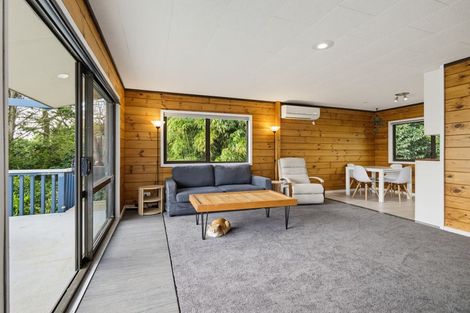 Photo of property in 2b Collingwood Road, Waiuku, 2123