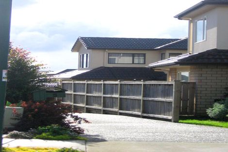 Photo of property in 5 William Woods Court, Flat Bush, Auckland, 2016