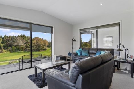 Photo of property in 7 Ashwood Grove, Omokoroa, 3114