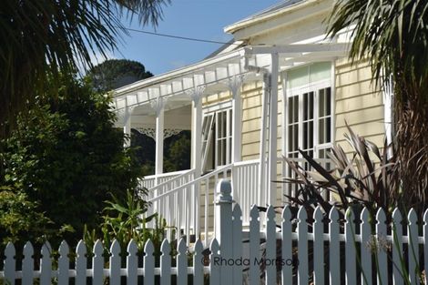 Photo of property in 5 Hook Road, Paparoa, 0571