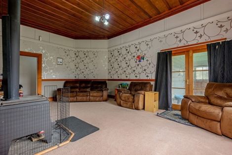 Photo of property in 99 Rowes Road, Hunterville, 4785