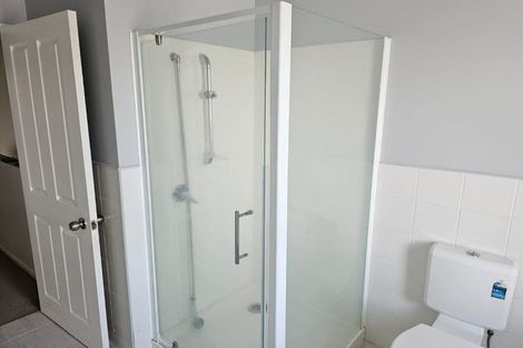 Photo of property in 31/3 Hulme Place, Henderson, Auckland, 0612