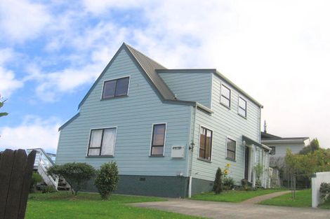 Photo of property in 66 Woodhouse Avenue, Karori, Wellington, 6012