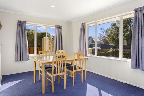 Photo of property in 4 Harrod Place, Rangiora, 7400