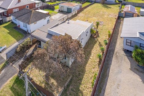 Photo of property in 27 Ruapehu Street, Castlecliff, Whanganui, 4501