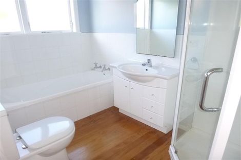 Photo of property in 10 Holyoake Crescent, Avalon, Lower Hutt, 5011