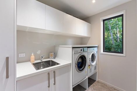 Photo of property in 154 Ngarara Road, Waikanae, 5391