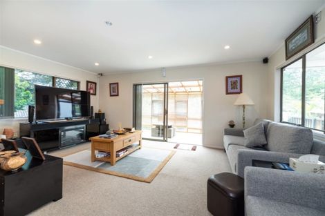 Photo of property in 92 Kemp Road, Massey, Auckland, 0614