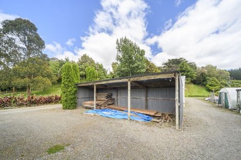 Photo of property in 126 Turitea Road, Fitzherbert, Palmerston North, 4472
